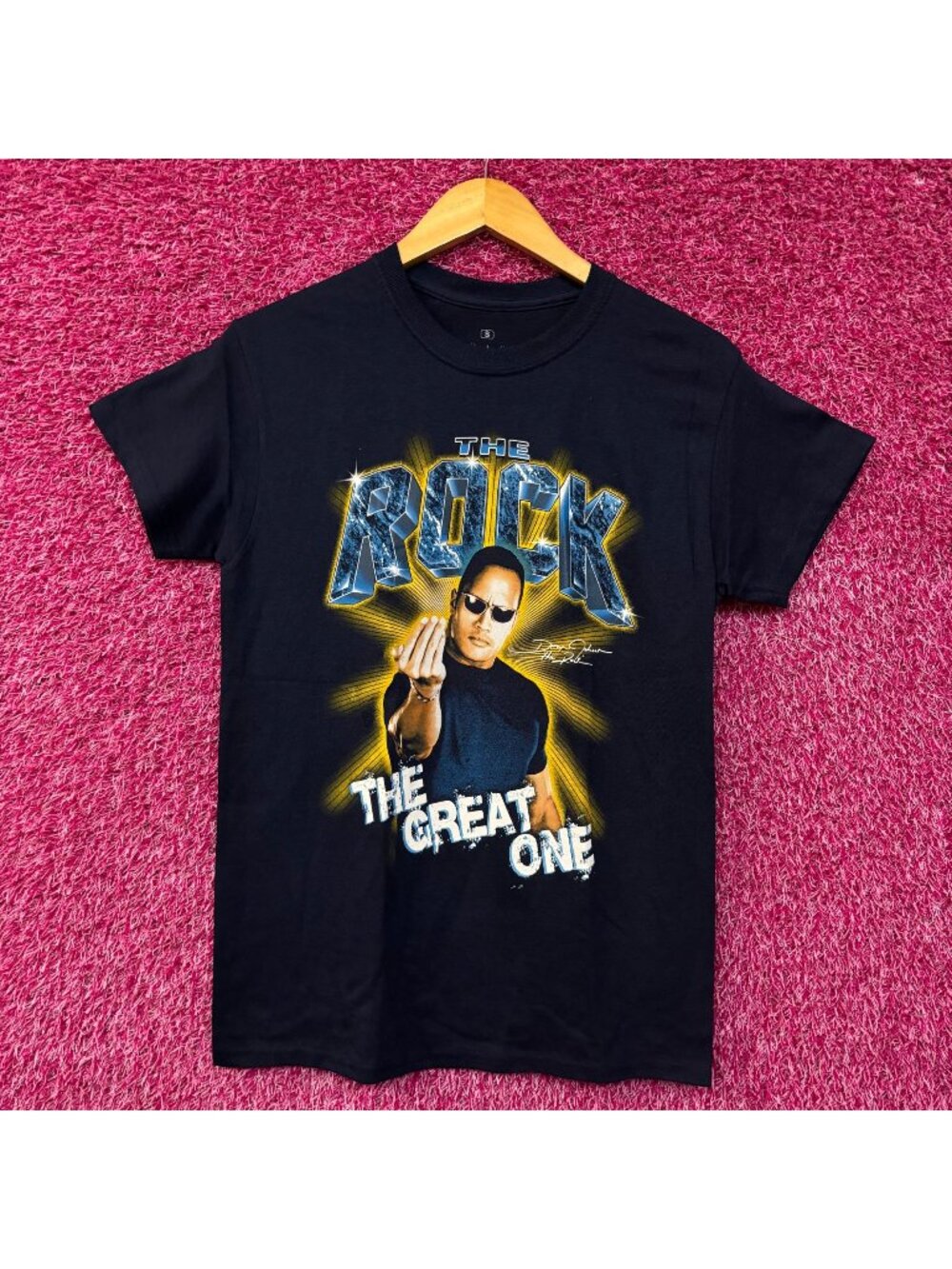 WWE Dwayne The Rock Johnson The Great One Navy T-Shirt Small